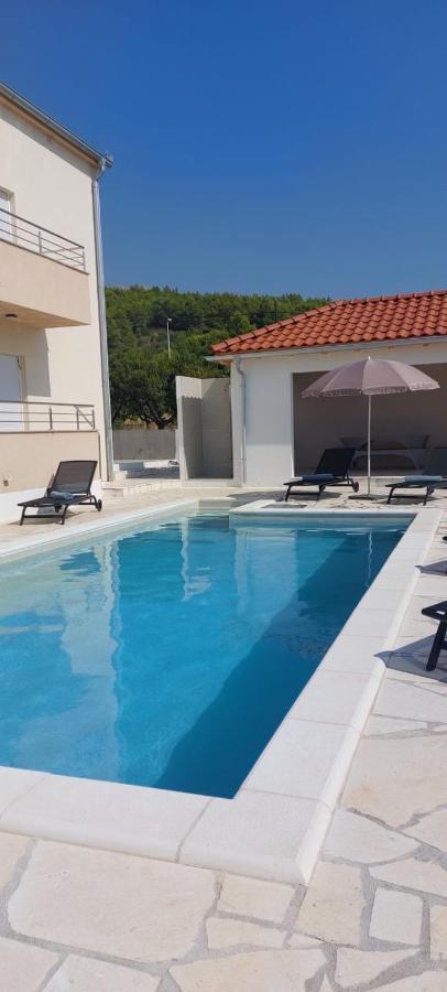 Villa Ana Perfect For Families With Kids And Groups,House With Heated Pool Podstrana Exterior photo