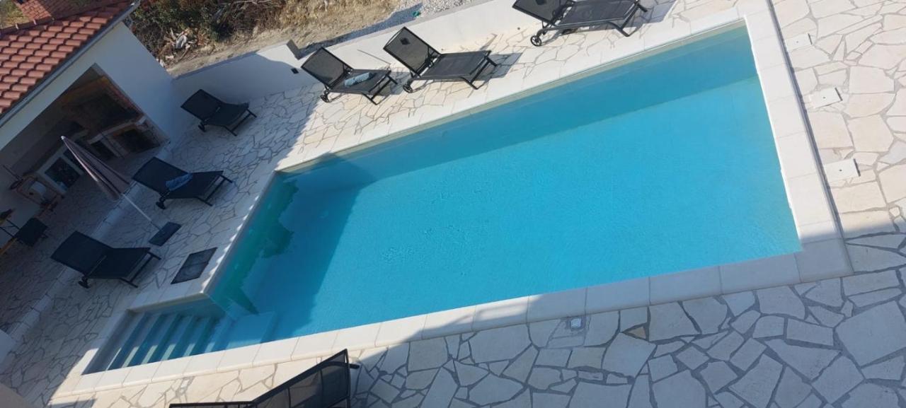 Villa Ana Perfect For Families With Kids And Groups,House With Heated Pool Podstrana Exterior photo