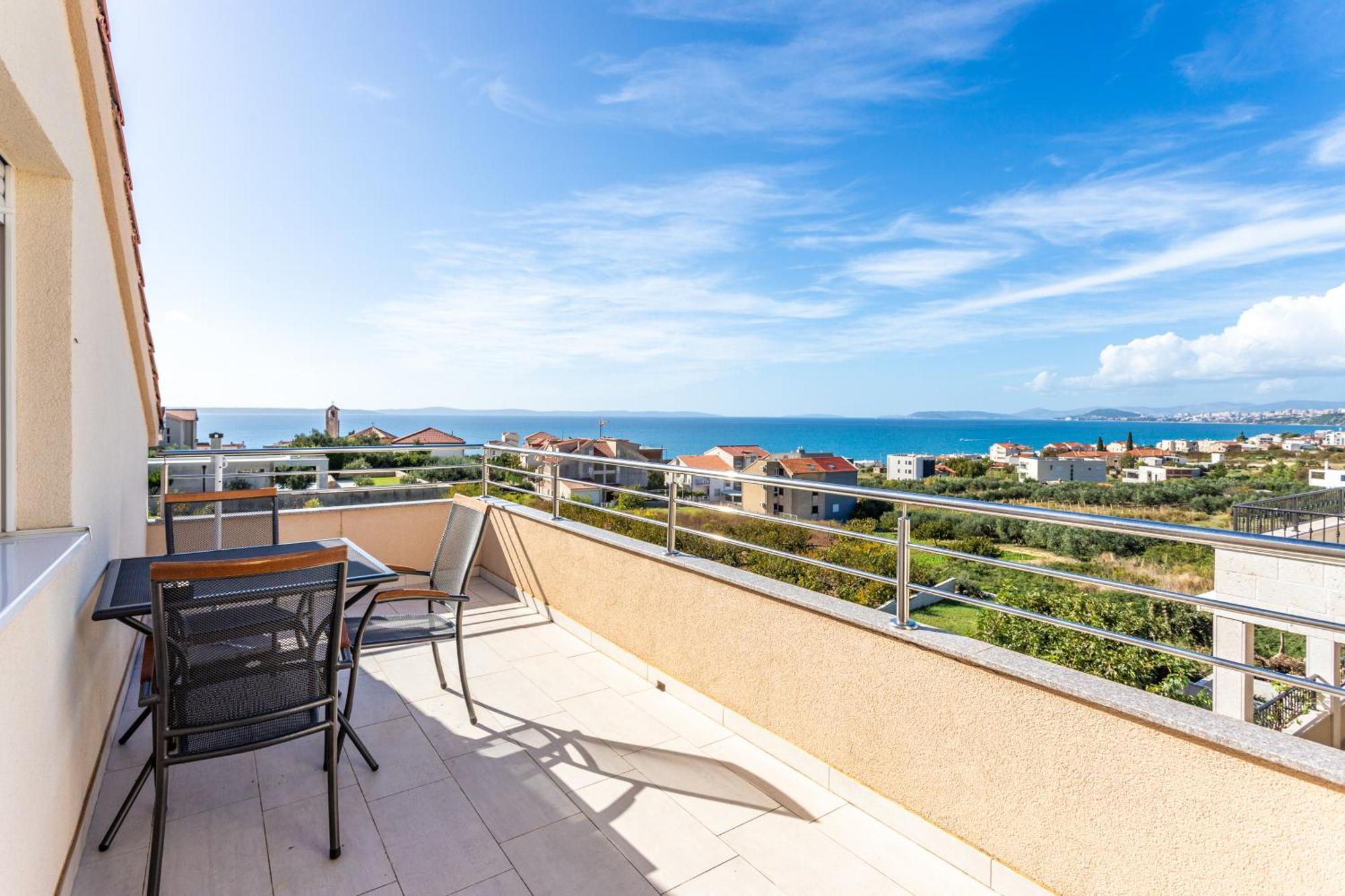 Villa Ana Perfect For Families With Kids And Groups,House With Heated Pool Podstrana Exterior photo