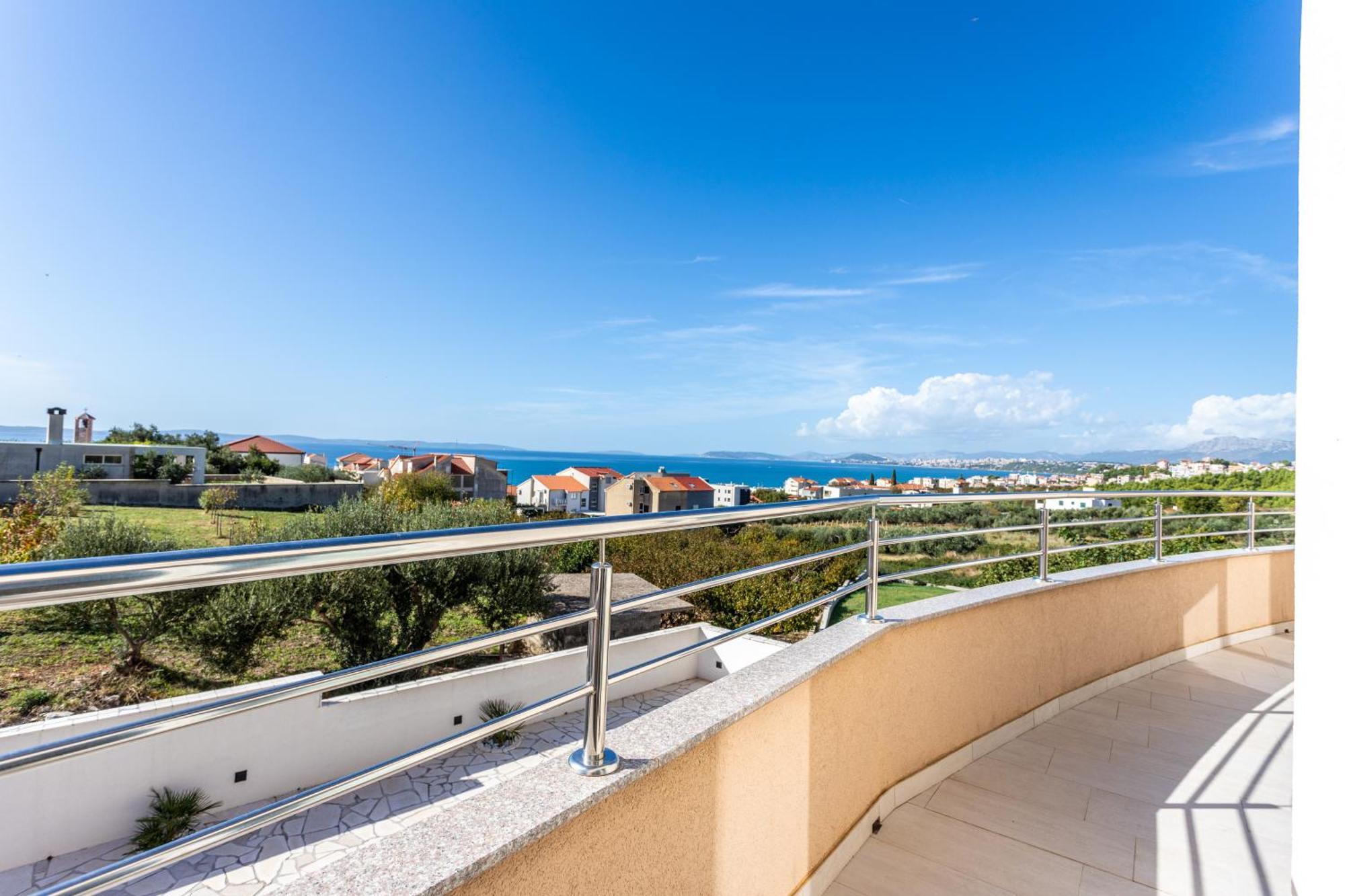 Villa Ana Perfect For Families With Kids And Groups,House With Heated Pool Podstrana Exterior photo