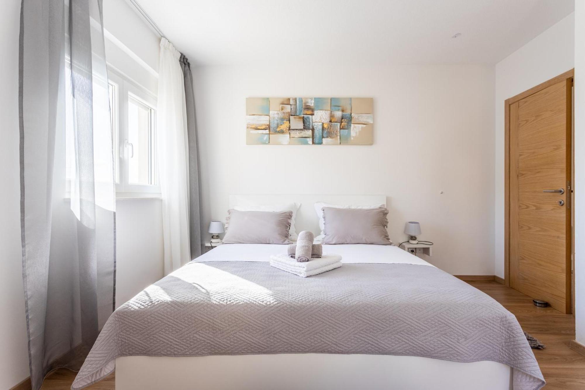 Villa Ana Perfect For Families With Kids And Groups,House With Heated Pool Podstrana Exterior photo