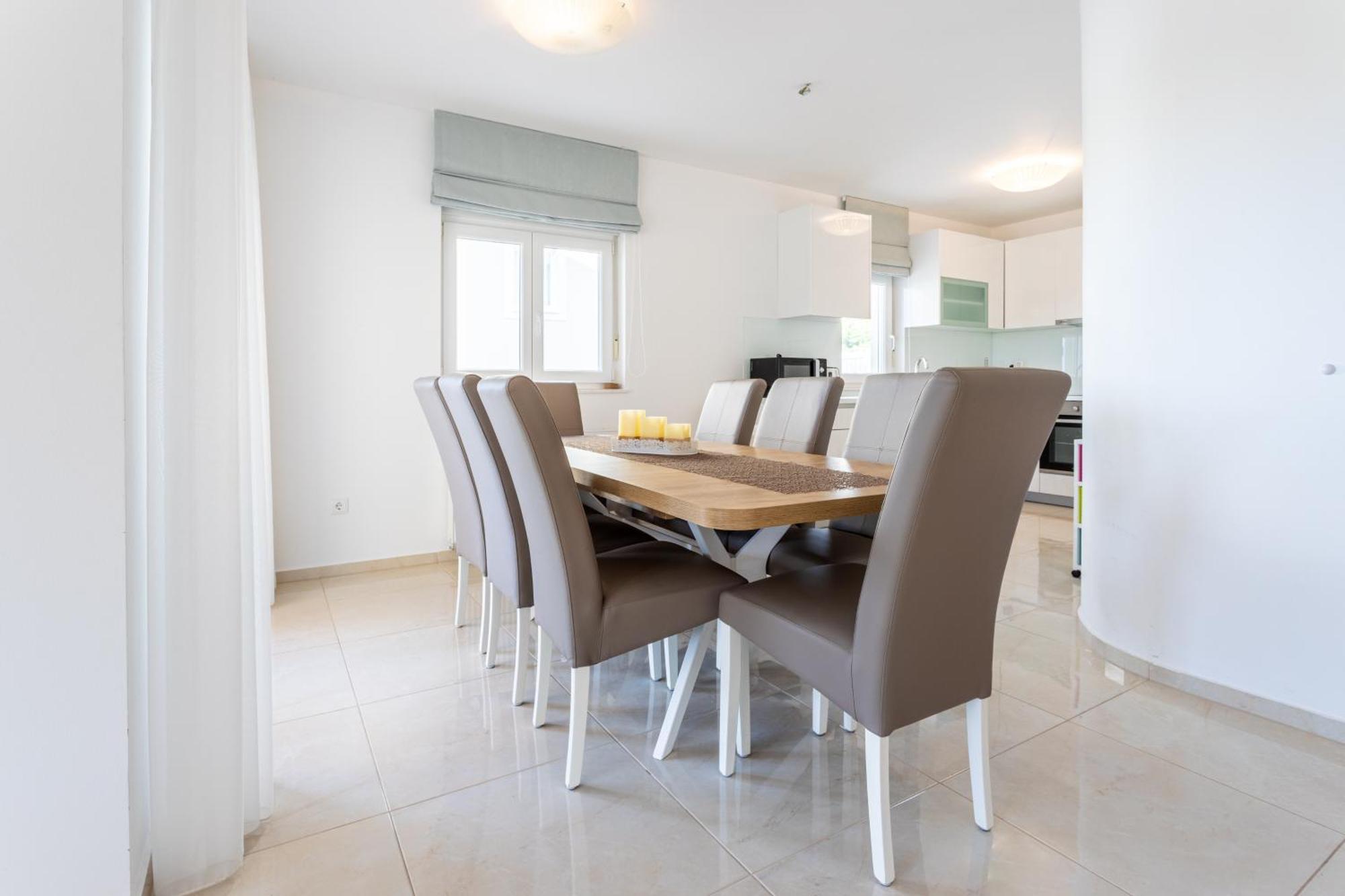 Villa Ana Perfect For Families With Kids And Groups,House With Heated Pool Podstrana Exterior photo